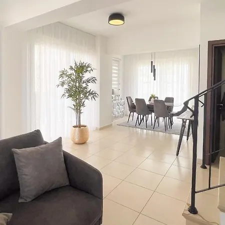 Villa Guenther Palm Village Protaras